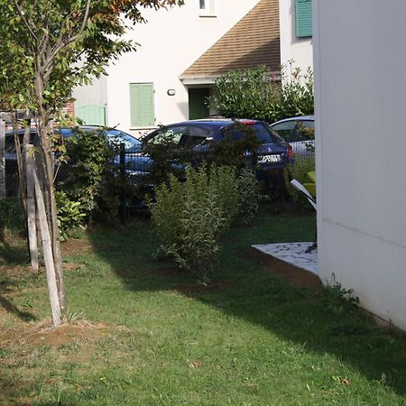 Gite La Villa Omagny Paris Marne-La-Vallee Екстер'єр фото